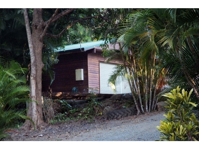 122 Orchid Road, Cannonvale QLD 4802