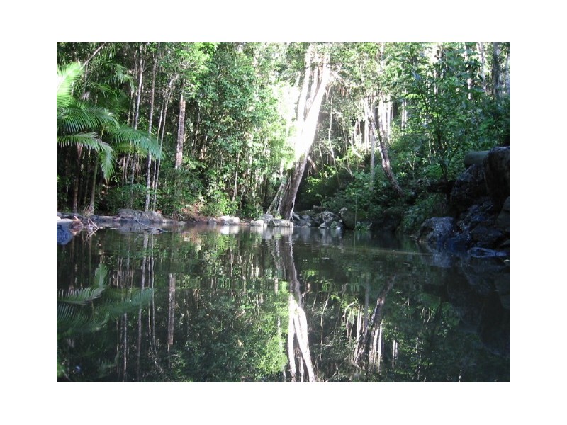 122 Orchid Road, Cannonvale QLD 4802