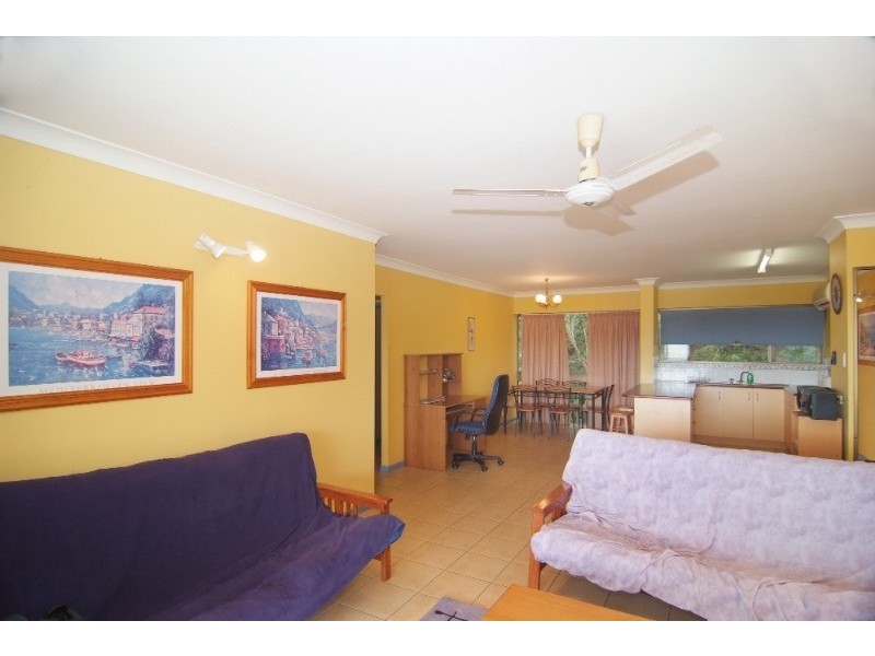 116/2 Eshelby Drive, Cannonvale QLD 4802