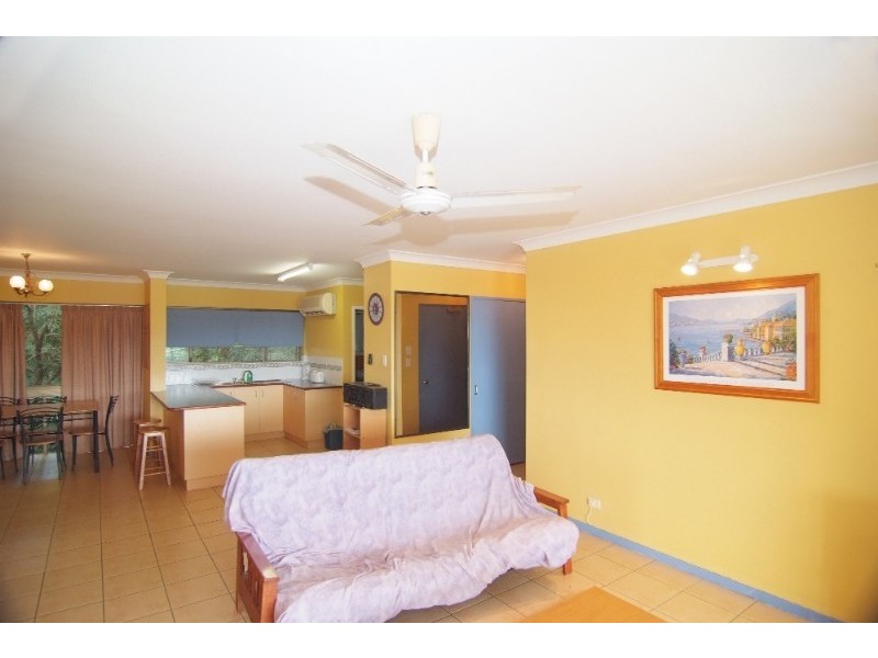 116/2 Eshelby Drive, Cannonvale QLD 4802