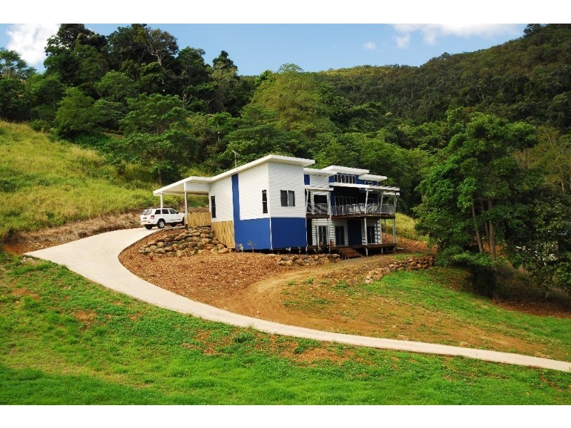 117 Kookaburra Drive, Cannonvale QLD 4802