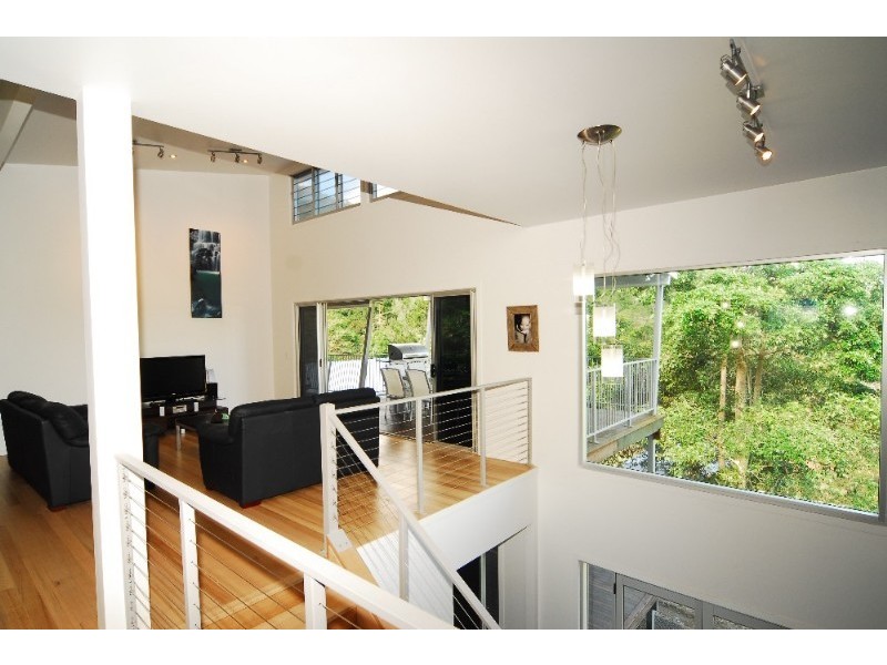 117 Kookaburra Drive, Cannonvale QLD 4802