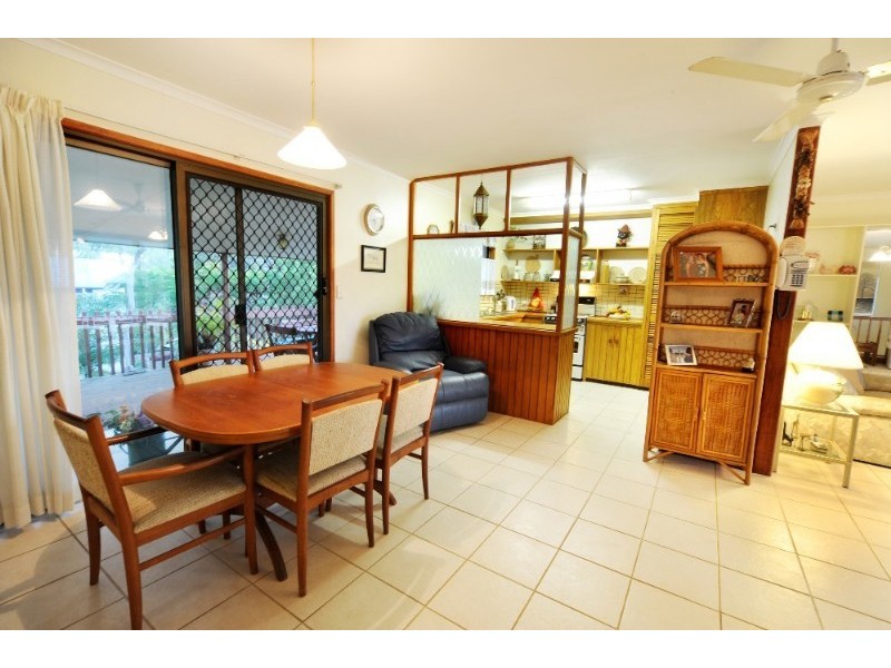 38 Island Drive, Cannonvale QLD 4802