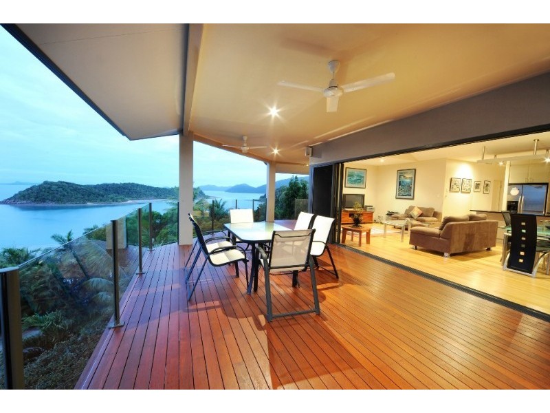7 Shutehaven Close, Shute Harbour QLD 4802