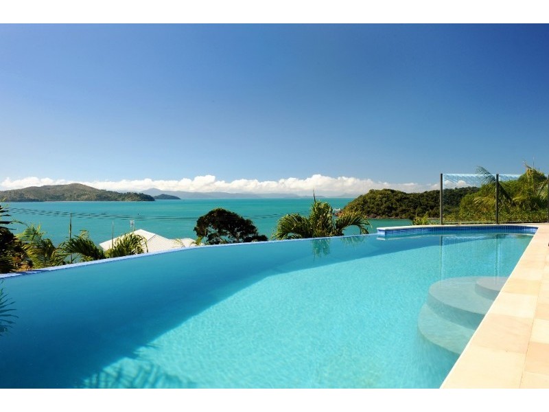 7 Shutehaven Close, Shute Harbour QLD 4802