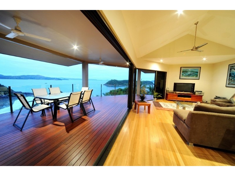 7 Shutehaven Close, Shute Harbour QLD 4802