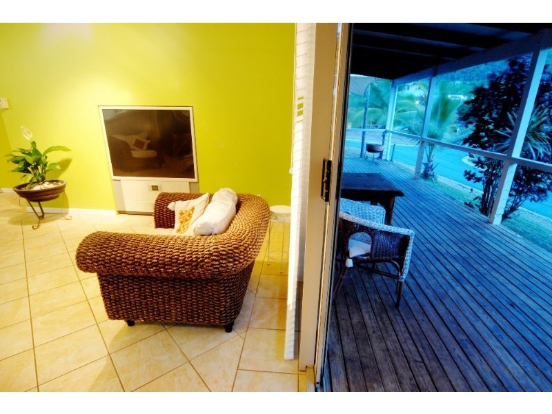 Cannonvale QLD 4802