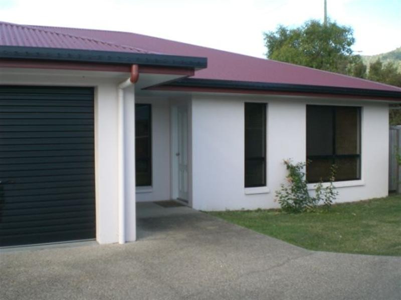 2/22 Banksia Court, Cannonvale QLD 4802