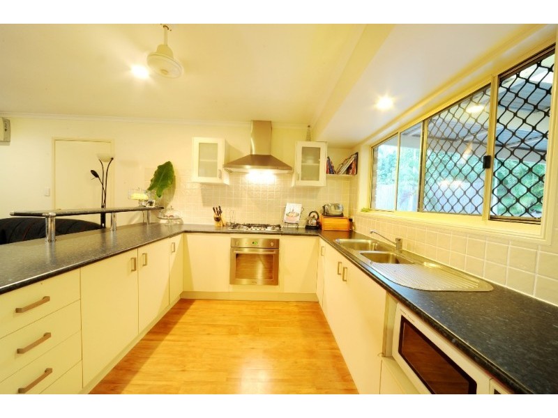 14 Kingfisher Terrace, Jubilee Pocket QLD 4802