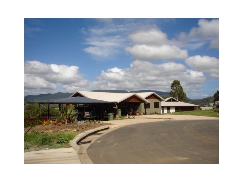 5 Golf Views Court, Cannonvale QLD 4802
