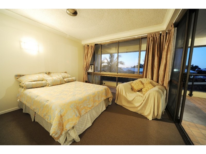 5/2 Eshelby Drive, Cannonvale QLD 4802