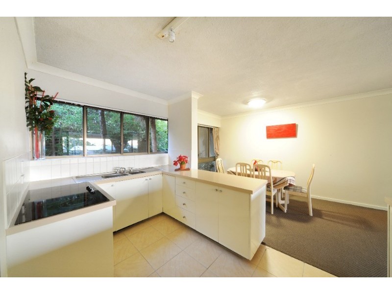 5/2 Eshelby Drive, Cannonvale QLD 4802