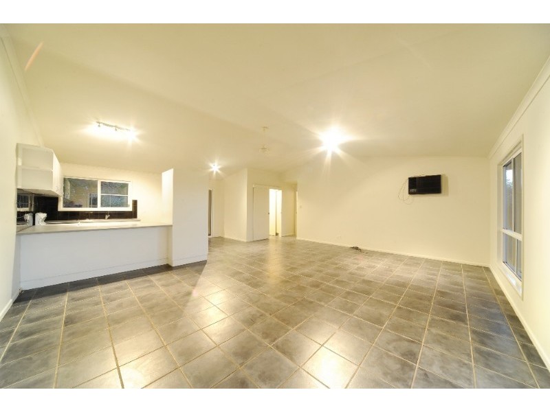 7 South Molle Boulevard, Cannonvale QLD 4802