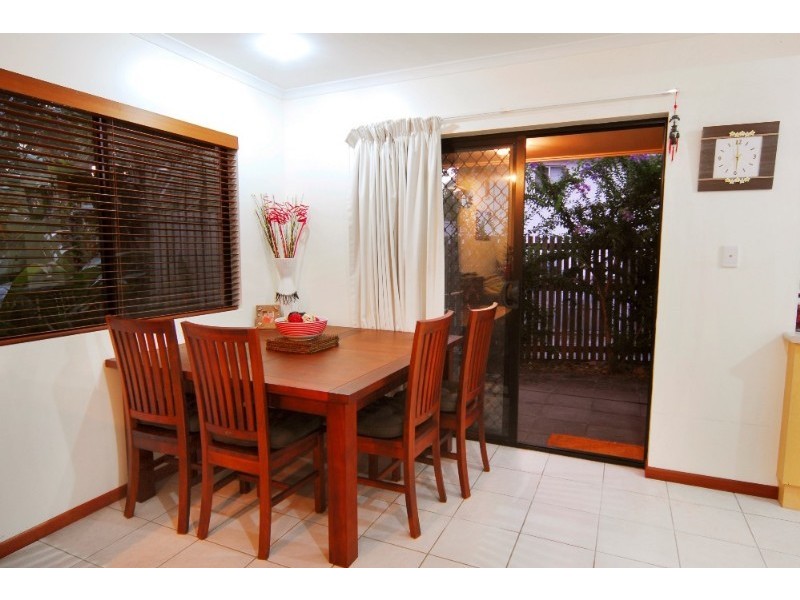 10/16 Beach Road, Cannonvale QLD 4802