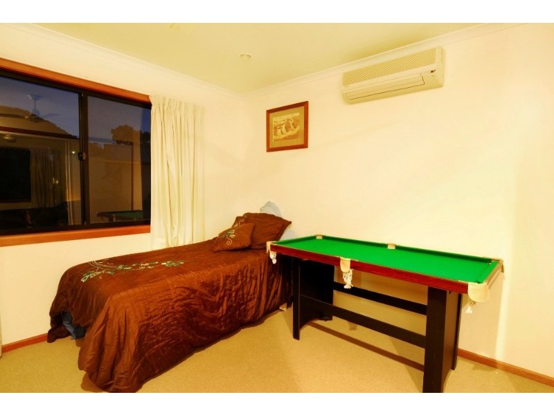 10/16 Beach Road, Cannonvale QLD 4802