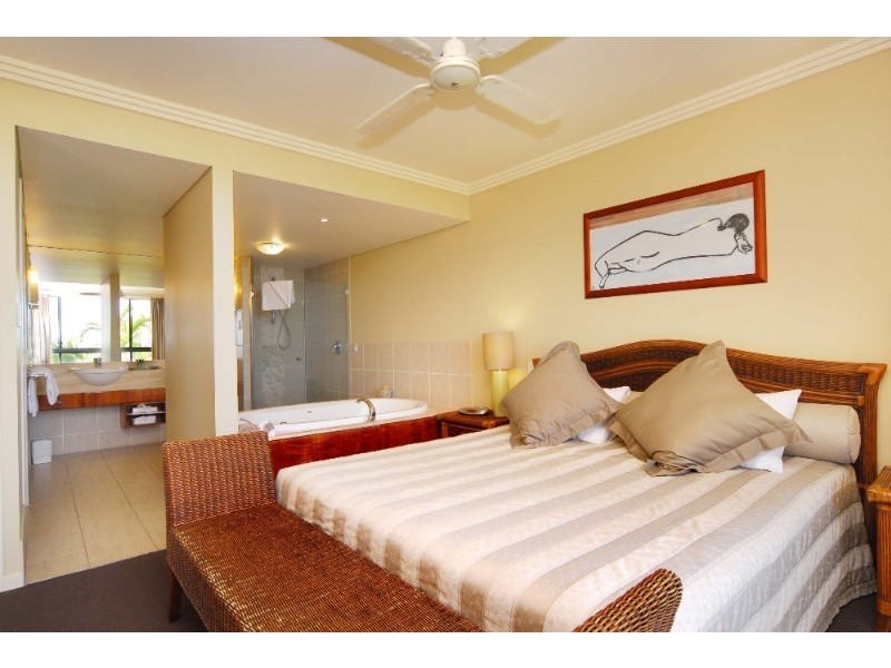 9/16 Golden Orchid Drive, Airlie Beach QLD 4802