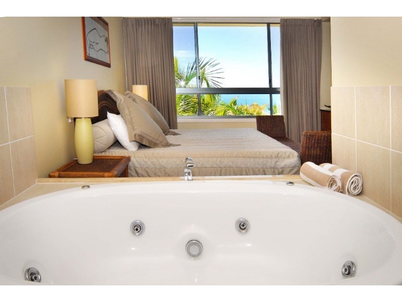 9/16 Golden Orchid Drive, Airlie Beach QLD 4802