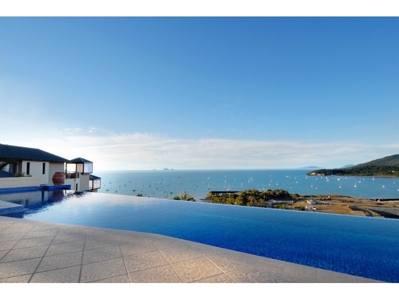 9/16 Golden Orchid Drive, Airlie Beach QLD 4802