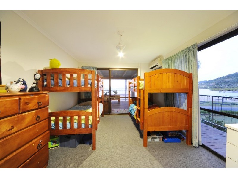 30 Coral Esplanade, Cannonvale QLD 4802