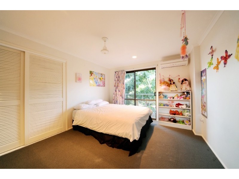 30 Coral Esplanade, Cannonvale QLD 4802