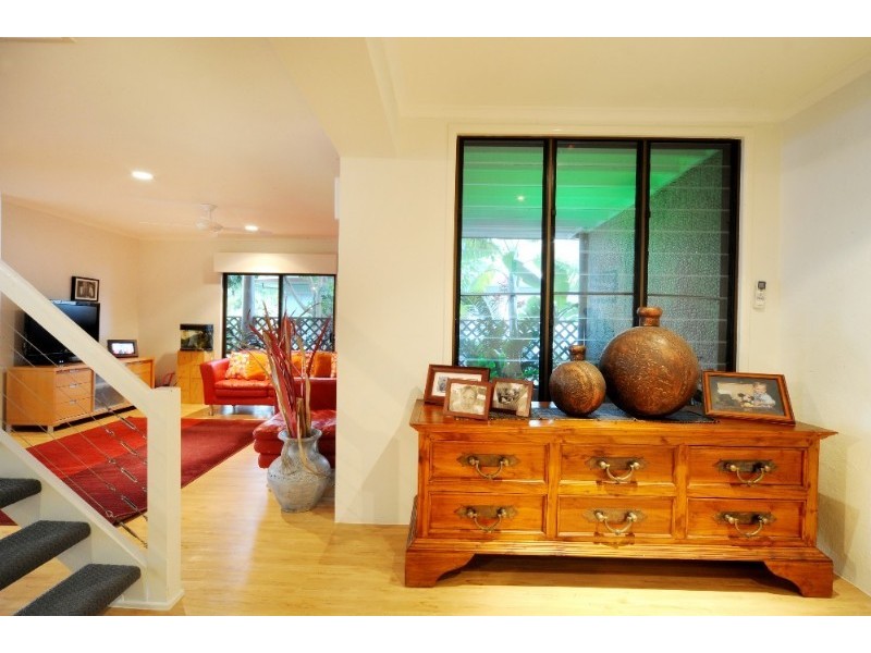 30 Coral Esplanade, Cannonvale QLD 4802