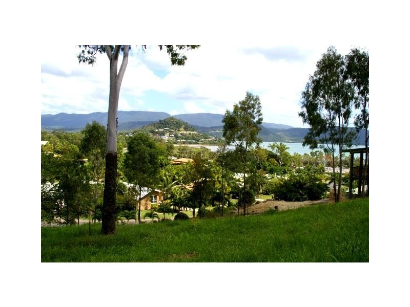 19 Jones Road, Cannonvale QLD 4802