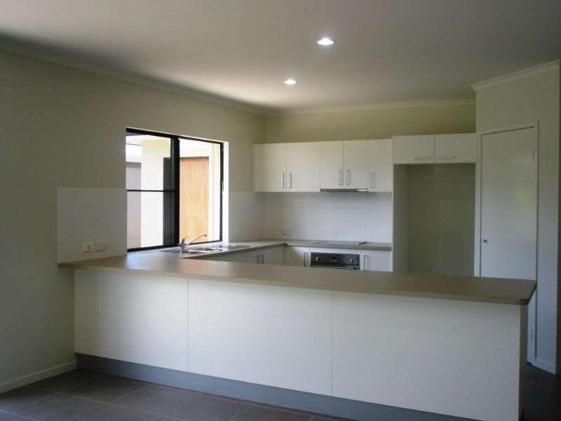 88 Abell Road, Cannonvale QLD 4802