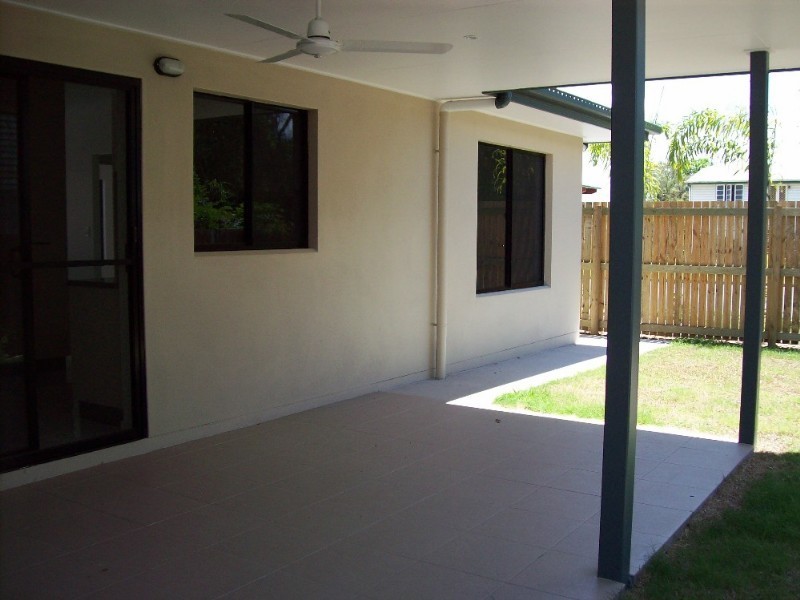 1-4/11 Telford Street, Proserpine QLD 4800