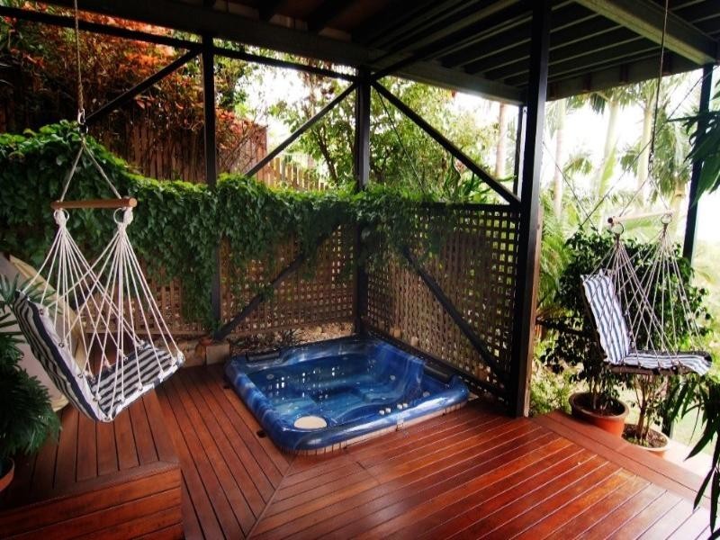 19 Country Road, Cannonvale QLD 4802