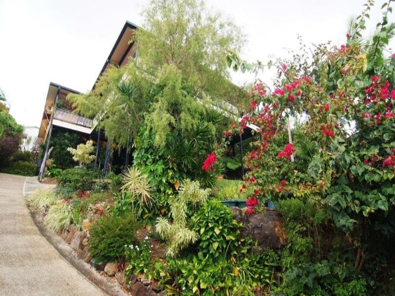 19 Country Road, Cannonvale QLD 4802