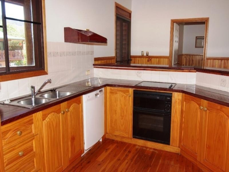 8 Sandpiper Crescent, Jubilee Pocket QLD 4802