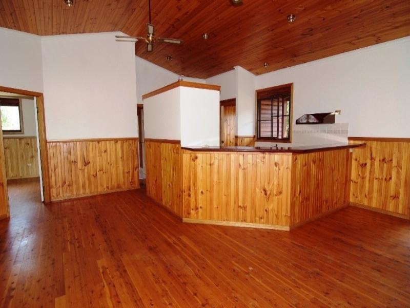 8 Sandpiper Crescent, Jubilee Pocket QLD 4802