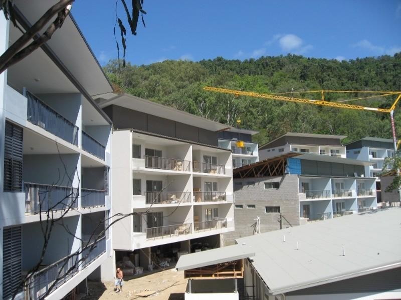 4/3 Deloraine Close, Cannonvale QLD 4802