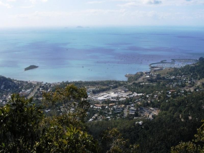 4/3 Deloraine Close, Cannonvale QLD 4802