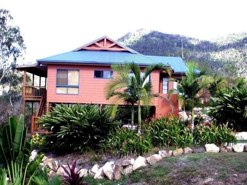 Cannonvale QLD 4802