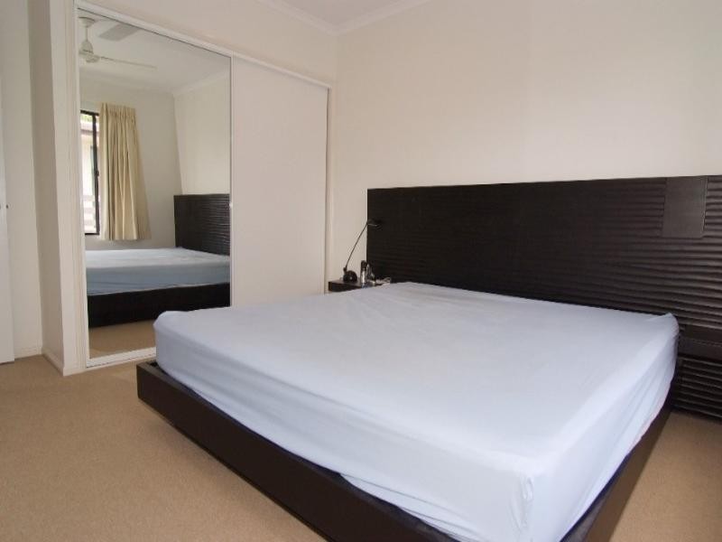 15/16 Beach Road, Cannonvale QLD 4802