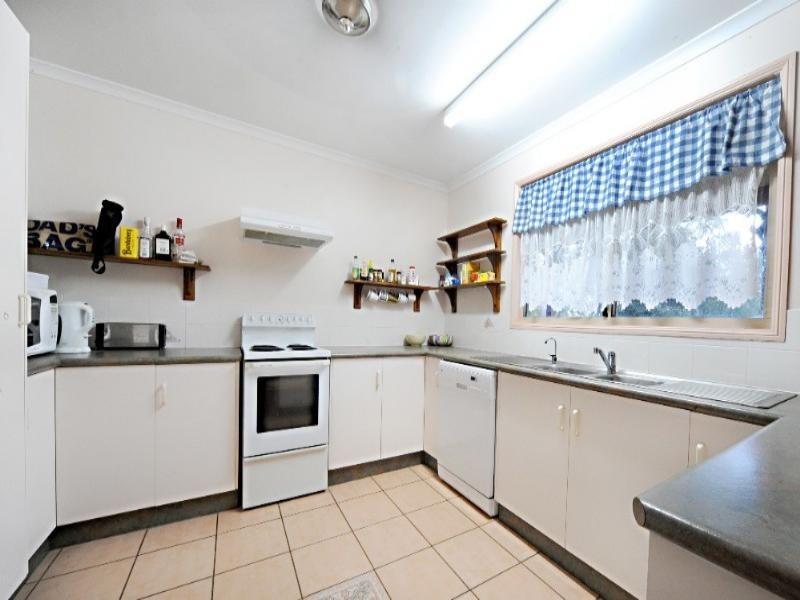20 Eshelby Drive, Cannonvale QLD 4802