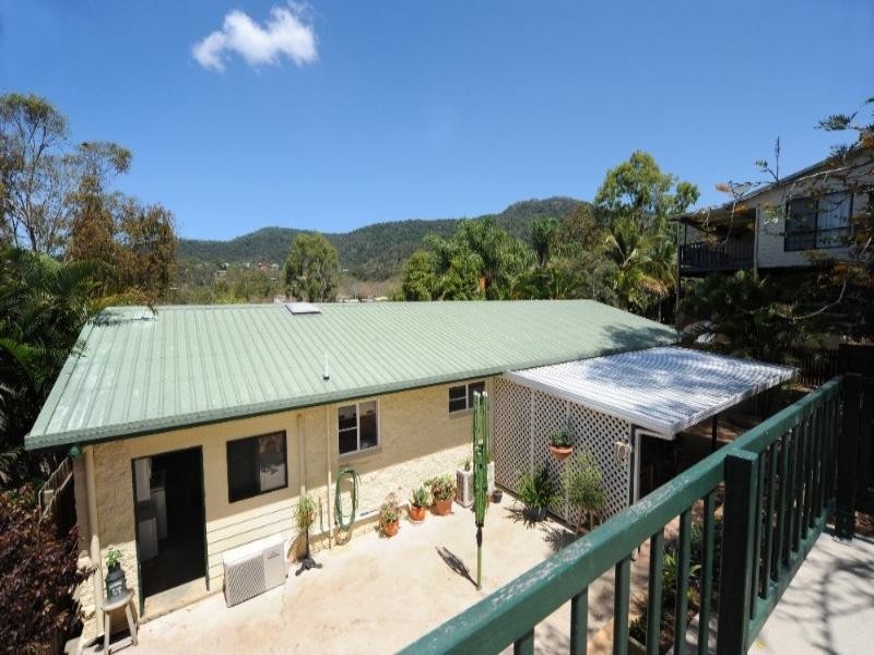 6 Grace Avenue, Cannonvale QLD 4802