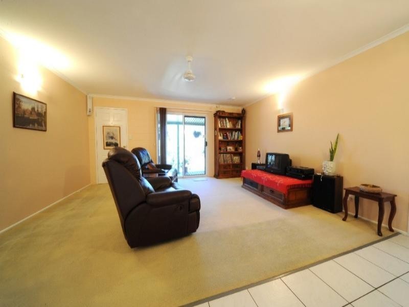 6 Grace Avenue, Cannonvale QLD 4802