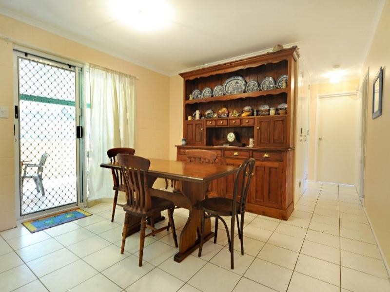 6 Grace Avenue, Cannonvale QLD 4802