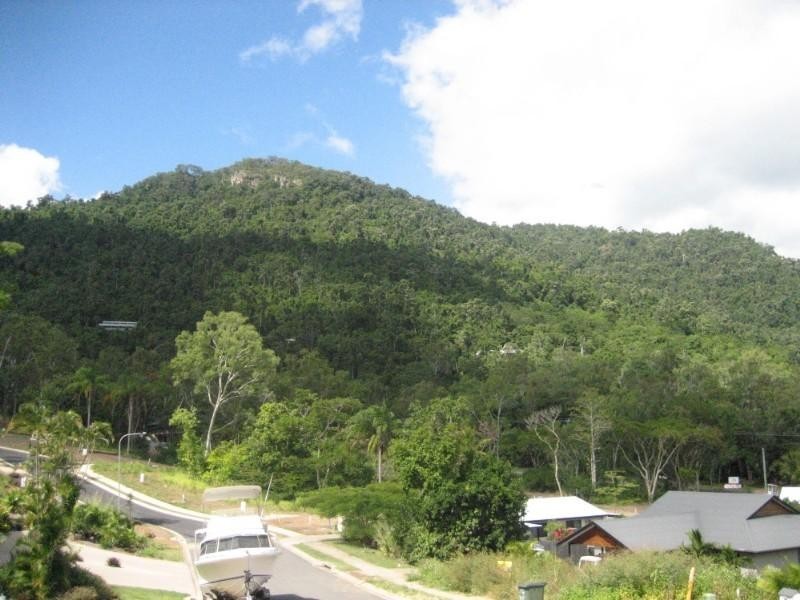 57 Country Road, Cannonvale QLD 4802