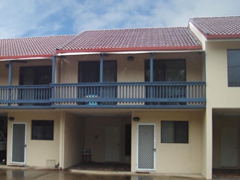 6/5 Pleasant Drive, Cannonvale QLD 4802