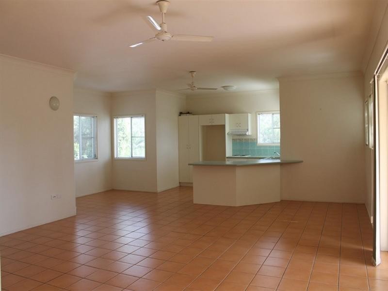 19/24 Island Drive, Cannonvale QLD 4802