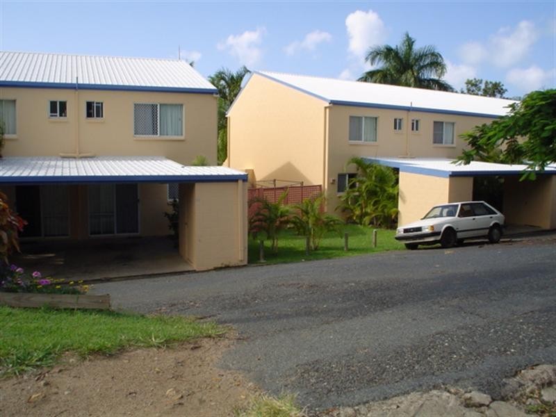 1/11 Island Drive, Cannonvale QLD 4802