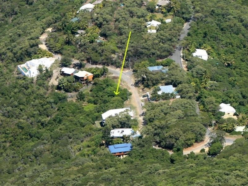 9 Passage Avenue, Shute Harbour QLD 4802