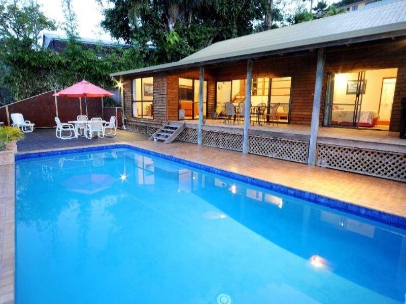 3 Stewart Drive, Cannonvale QLD 4802