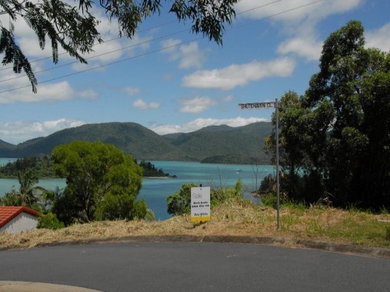 56 Harbour Avenue, Shute Harbour QLD 4802