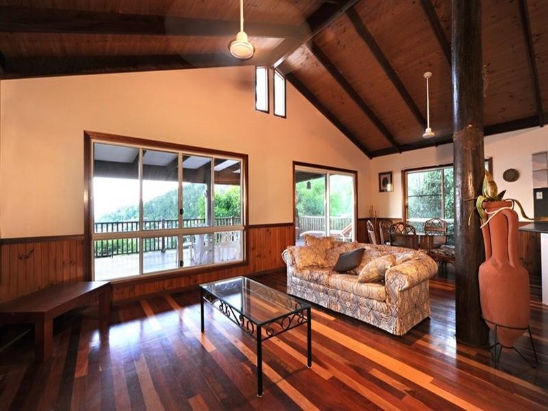 23 Woodwark Crescent, Cannonvale QLD 4802