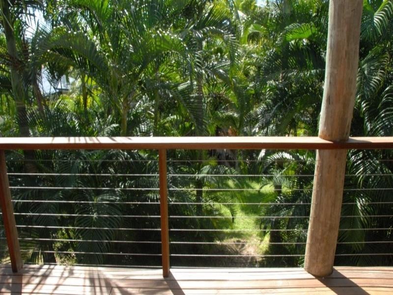 6 Country Road, Cannonvale QLD 4802