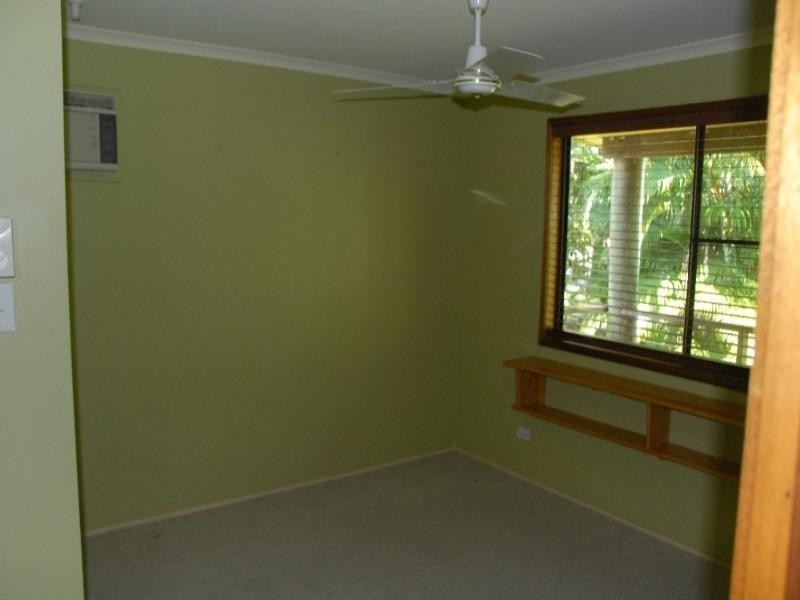 6 Country Road, Cannonvale QLD 4802
